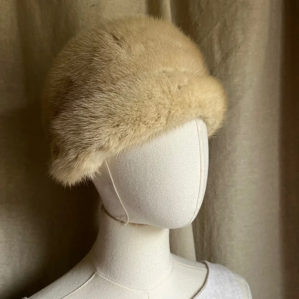 Vintage 1950s 1960s Cream Fur Pillbox‎ Hat